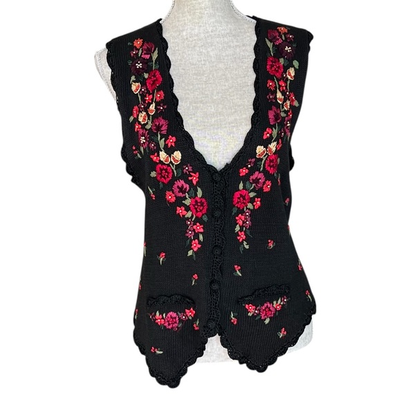 Vintage Erika Embroidered Floral Crochet Vest Medium - Picture 1 of 9